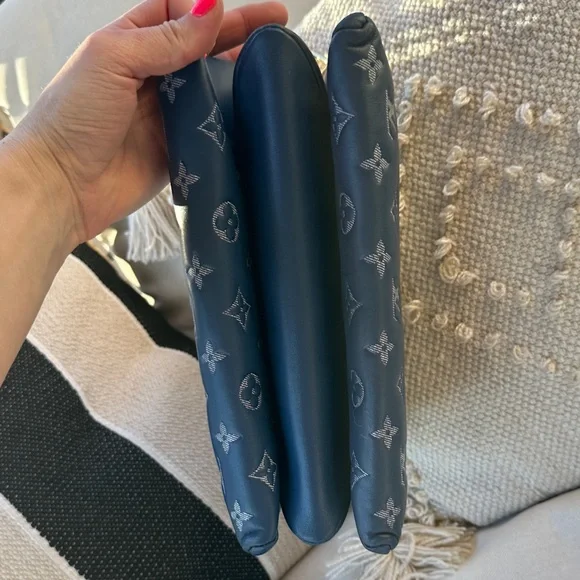Louis Vuitton Navy Monogram Crossbody Bag - Picture 10 of 16